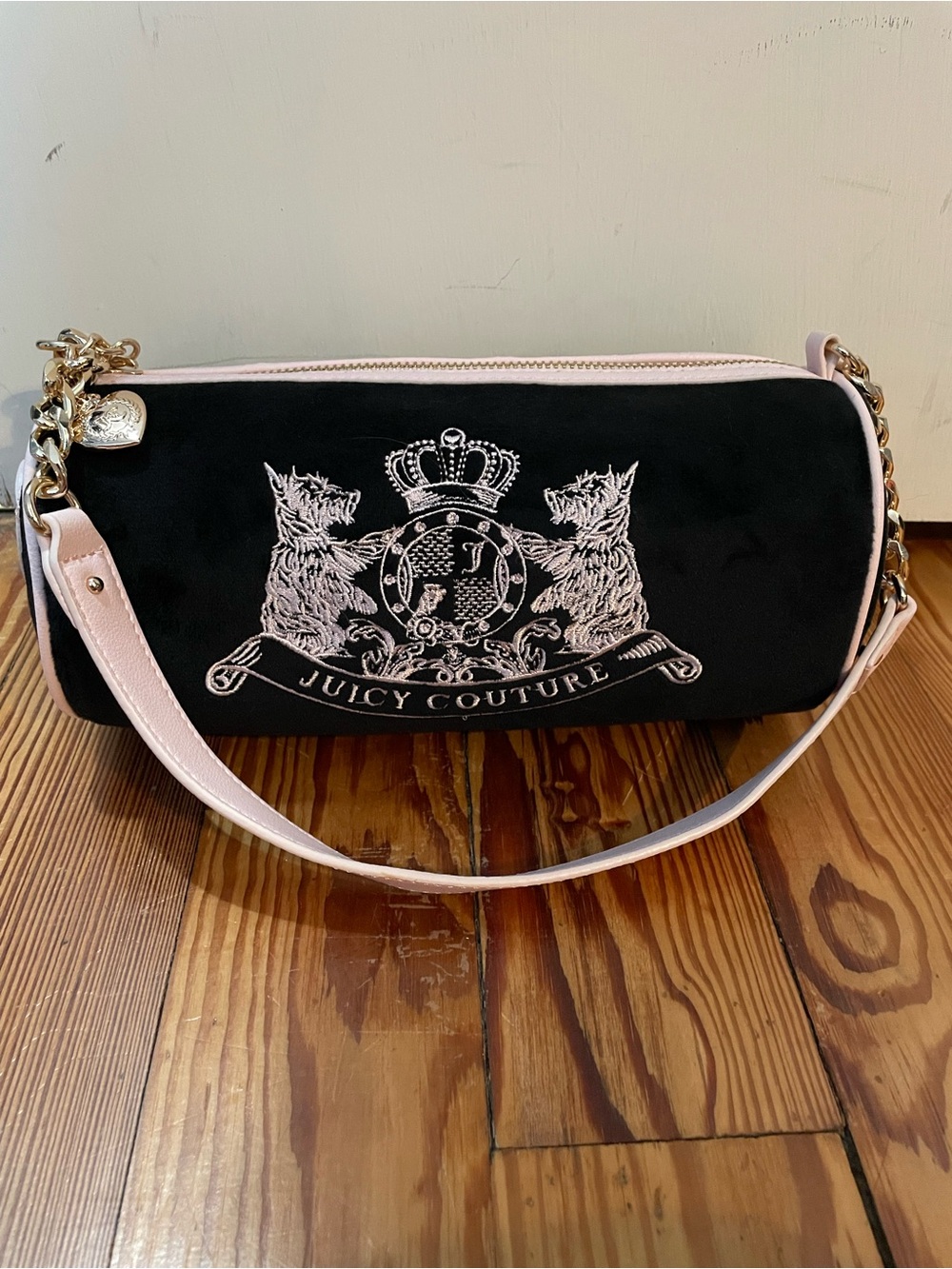 NWOT Juicy Couture Black & Pink Velvet Logo Shoulder Bag